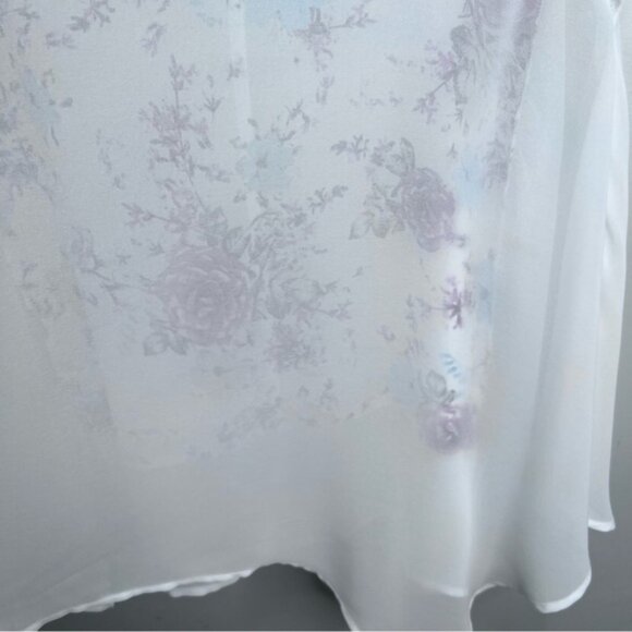 Torrid White Floral Sheer Back Hanky Hem Blouse - Picture 8 of 12